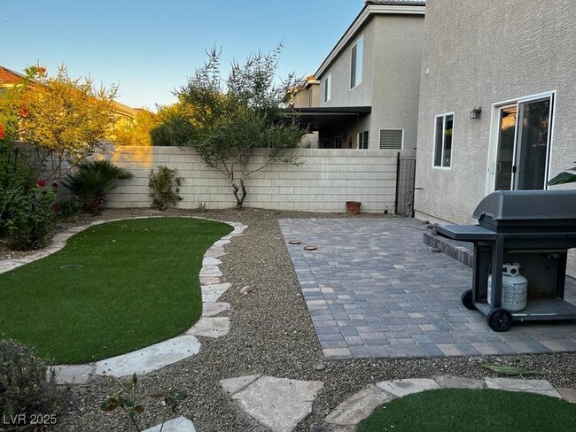 property at 1026 E Sonoran Hope Ave