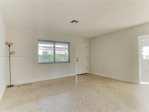 3141 SW 12th St in Miami, FL - Building Photo - Building Photo