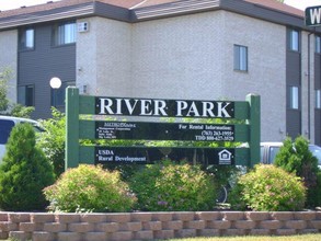 River Park View in Monticello, MN - Building Photo - Building Photo