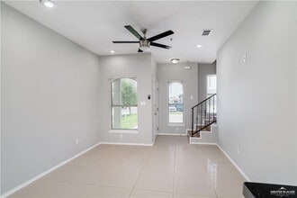 11 Taxco Ct in Edinburg, TX - Building Photo - Building Photo