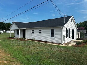 1101 Woodlawn St in Kannapolis, NC - Building Photo - Building Photo