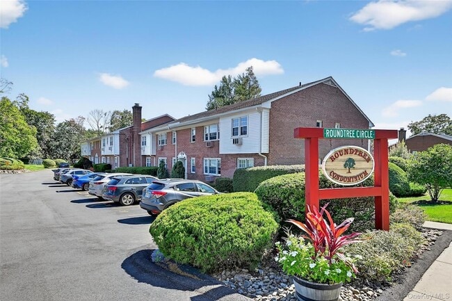 16 Roundtree Cir in Piermont, NY - Building Photo - Building Photo