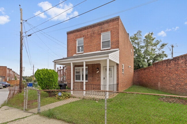 property at 2915 Oakford Ave