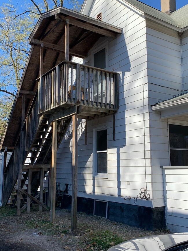 1332 Poplar Pl in Kalamazoo, MI - Building Photo - Building Photo