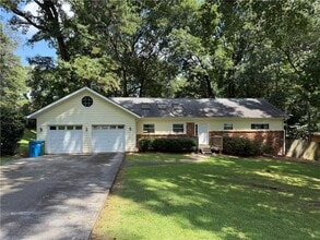 3544 Raymond Dr in Doraville, GA - Building Photo - Building Photo