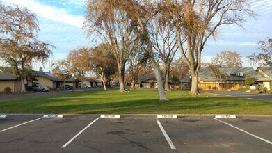 76 W Sierra Ave in Fresno, CA - Building Photo - Building Photo