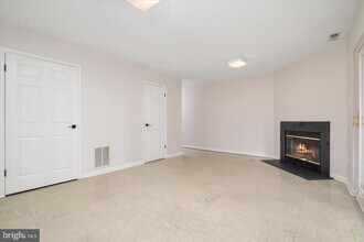 2441 Winding Ridge Rd in Odenton, MD - Building Photo - Building Photo