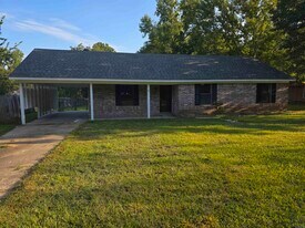 8 Helen St in Ward, AR - Building Photo