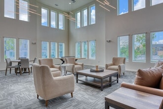 Sunstone Apartments in San Antonio, TX - Building Photo - Building Photo