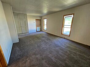 814 10th St E, Unit .5 in Menomonie, WI - Building Photo - Building Photo