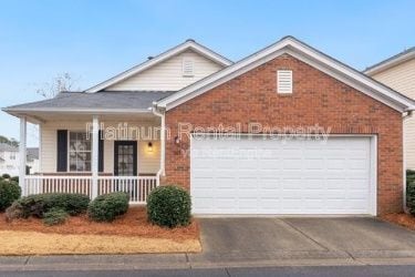 301 Harmony Ct in Alpharetta, GA - Building Photo