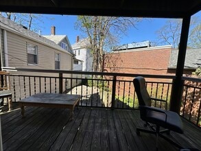 5 Kendall St, Unit 1 in Brookline, MA - Building Photo - Building Photo