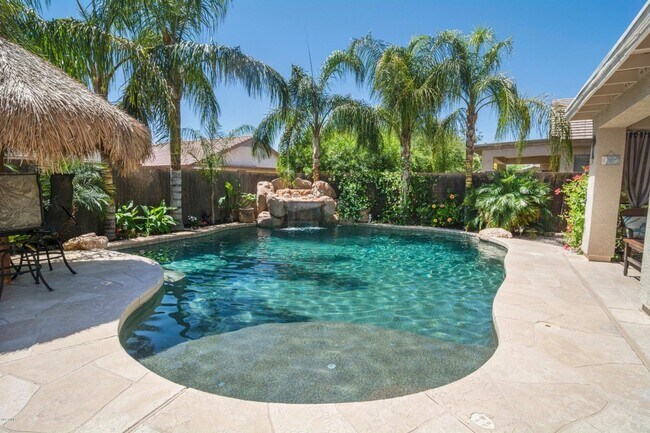 16833 W Bradford Way in Surprise, AZ - Building Photo - Building Photo