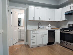 1954 W Winona St, Unit 1 in Chicago, IL - Building Photo - Building Photo