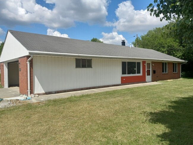 3856 Longridge Dr in Dayton, OH - Foto de edificio - Building Photo