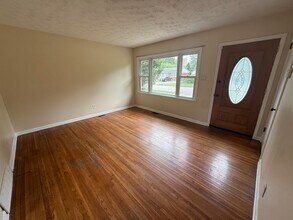 2067 Tamarack Dr in Lexington, KY - Building Photo - Building Photo