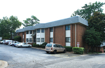 Prado North in Atlanta, GA - Building Photo - Building Photo