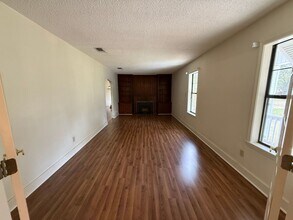 3801 N 12th Ave in Pensacola, FL - Building Photo - Building Photo