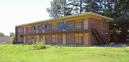 Pauline Place in Memphis, TN - Building Photo - Building Photo