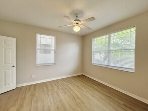 Erin Villas in Tampa, FL - Foto de edificio - Building Photo