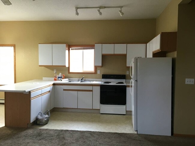 1210 E 2nd St, Unit 1