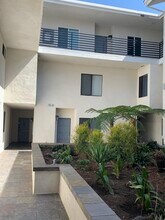 1909 Pelham Ave, Unit 104 in Los Angeles, CA - Foto de edificio - Building Photo