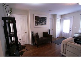 841 Royal Ave in New Westminster, BC - Building Photo