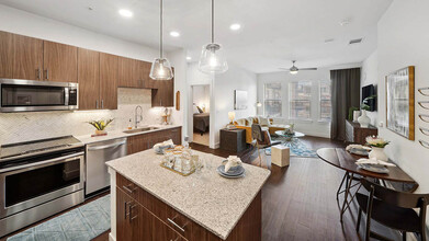 Griffis Oak Lawn in Dallas, TX - Building Photo - Building Photo