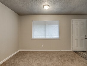 The Ridge in Midwest City, OK - Foto de edificio - Building Photo