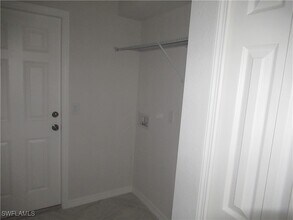 1111 NW 18th St in Cape Coral, FL - Building Photo - Building Photo