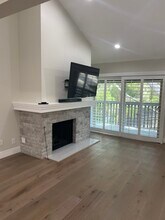 7890 E Spring St in Long Beach, CA - Building Photo - Building Photo