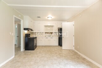 241 Lake Dr NE in Birmingham, AL - Building Photo - Building Photo