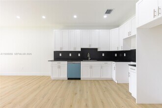 1864 NW 91st St in Miami, FL - Building Photo - Building Photo