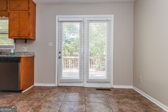 208 Wildwood Dr in Stockbridge, GA - Building Photo - Building Photo