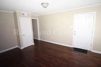 118 Eastview Dr in Memphis, TN - Building Photo - Building Photo