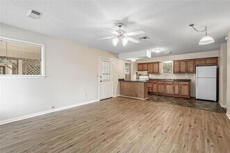 125 Lee Ln in Trinity, TX - Building Photo - Building Photo
