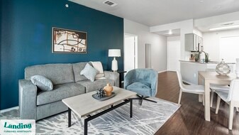 11139 Culebra Rd in San Antonio, TX - Building Photo