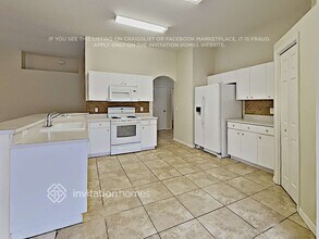 10408 Salisbury St in Riverview, FL - Building Photo - Building Photo
