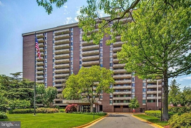 property at 1800 Old Meadow Rd