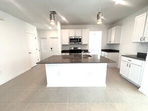 9527 Passaic Pkwy in Orlando, FL - Building Photo - Building Photo