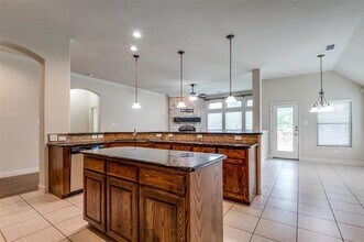 9555 Crown Ridge Dr in Frisco, TX - Building Photo - Building Photo