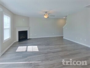 214 Pilcher Dr in Powdersville, SC - Building Photo - Building Photo