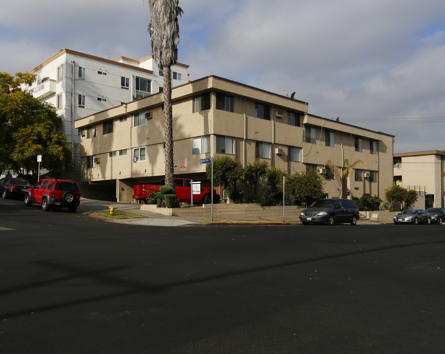 3556 S Manhattan Pl in Los Angeles, CA - Building Photo