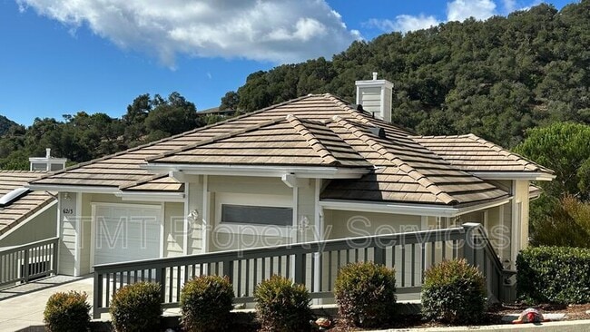 property at 6213 Kestrel Ln
