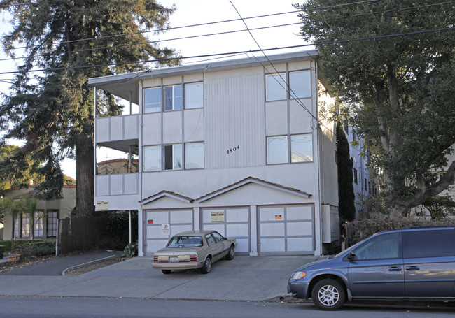 1804 Santa Clara Ave in Alameda, CA - Building Photo - Building Photo