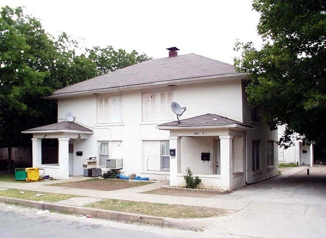 1419-1421 Hurley Ave in Fort Worth, TX - Building Photo - Building Photo