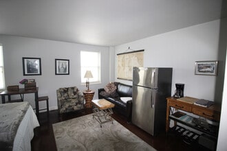 1205 Saint Charles Ave, Unit 612 in New Orleans, LA - Foto de edificio - Building Photo