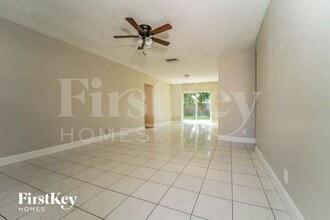 7872 SW 4th Pl in North Lauderdale, FL - Building Photo - Building Photo