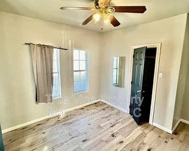 622 S Navidad St in San Antonio, TX - Building Photo - Building Photo