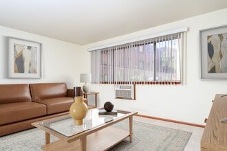 2001 Bryant Ave S in Minneapolis, MN - Foto de edificio - Building Photo